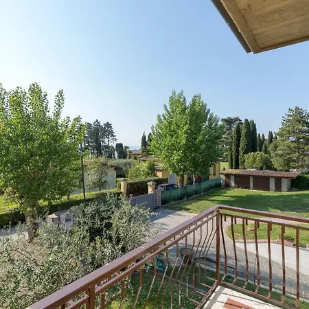 Lägenhet San Vito - A Due Passi Dal Lago