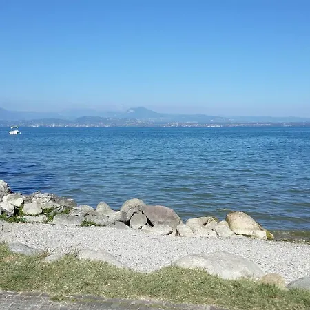 San Vito - A Due Passi Dal Lago Apartment